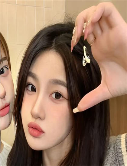 美国电影美人鱼-电影雪花秘扇